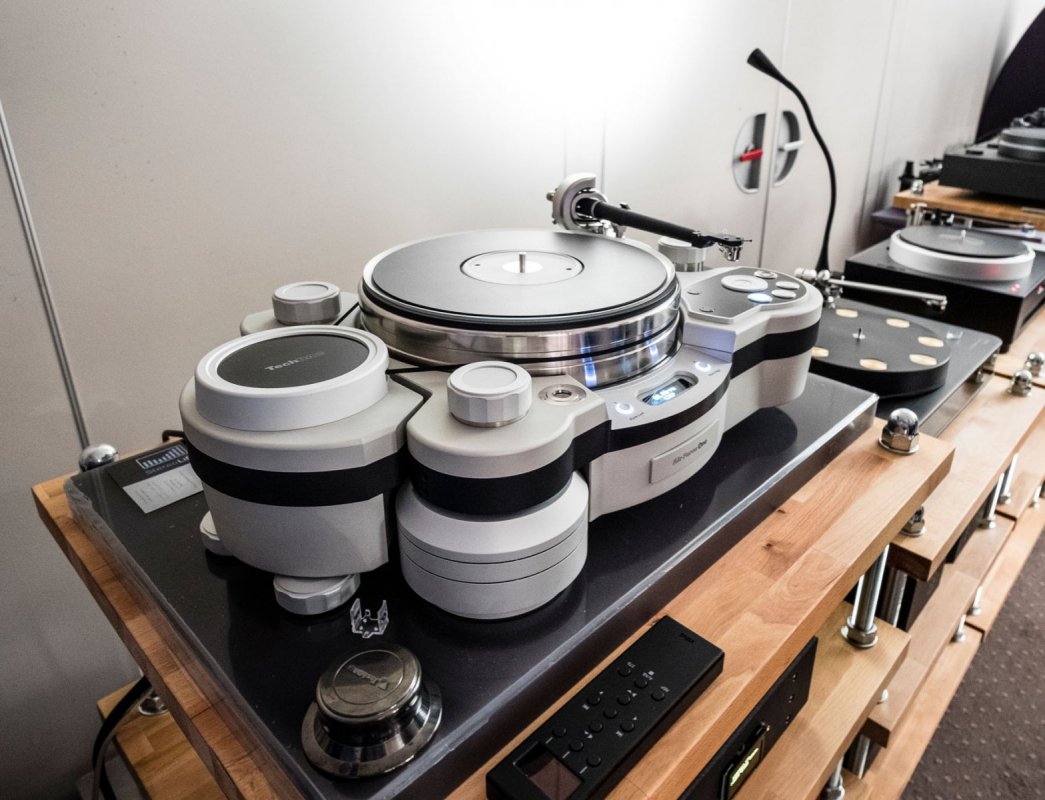 Audio Video Show