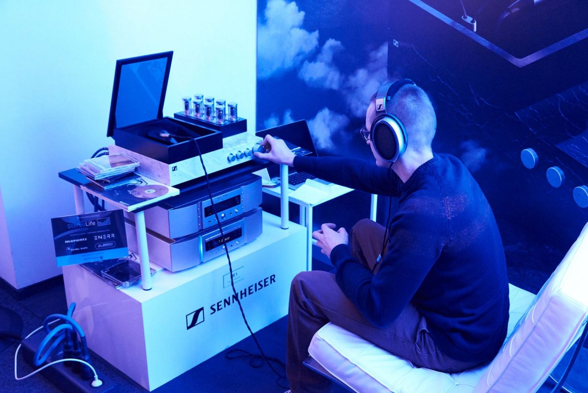 Audio Video Show